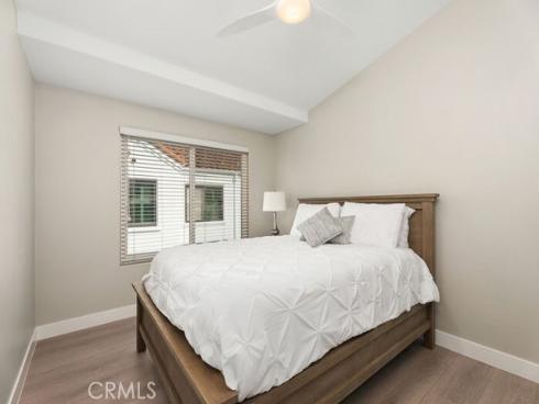 19502  Ranch Lane  112 , Huntington Beach, CA