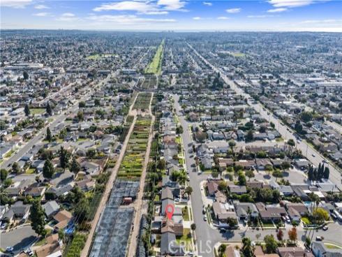 16582  Lucia   Lane, Huntington Beach, CA