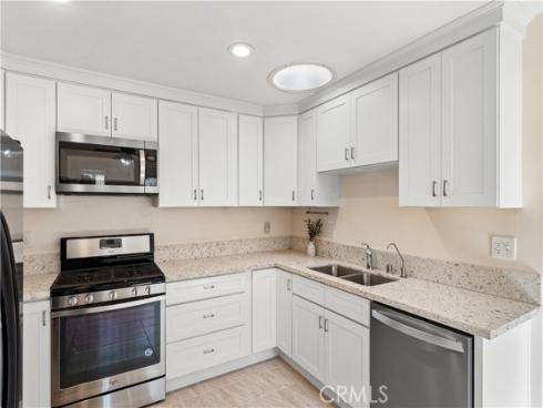 16582  Lucia   Lane, Huntington Beach, CA