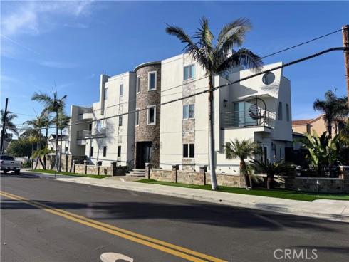 701  Huntington  , Huntington Beach, CA