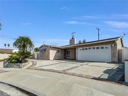 16502  Loire  , Huntington Beach, CA