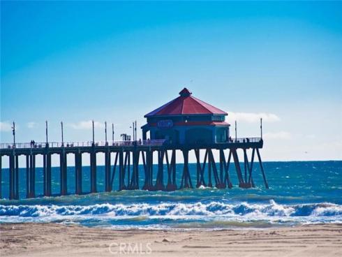 4561  Warner  201 , Huntington Beach, CA