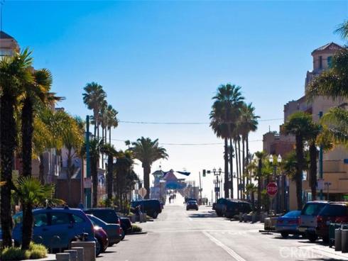 4561  Warner  201 , Huntington Beach, CA