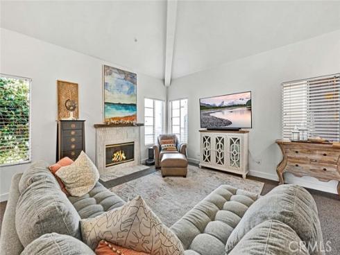 4561  Warner  201 , Huntington Beach, CA