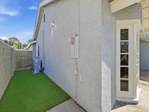 17821  Quintana   Lane, Huntington Beach, CA