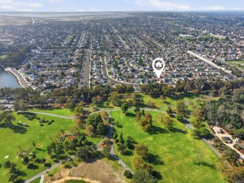 17821  Quintana   Lane, Huntington Beach, CA