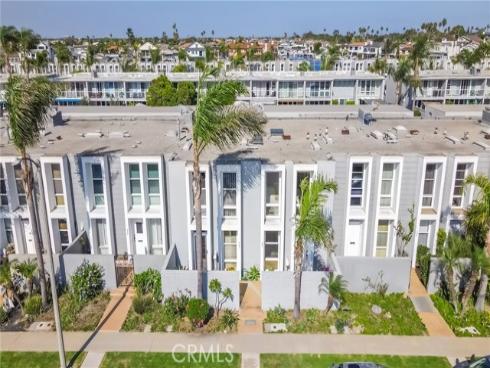 4001  Warner  , Huntington Beach, CA