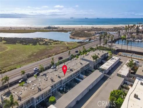 4001  Warner  , Huntington Beach, CA