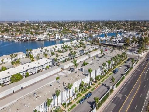 4001  Warner  , Huntington Beach, CA