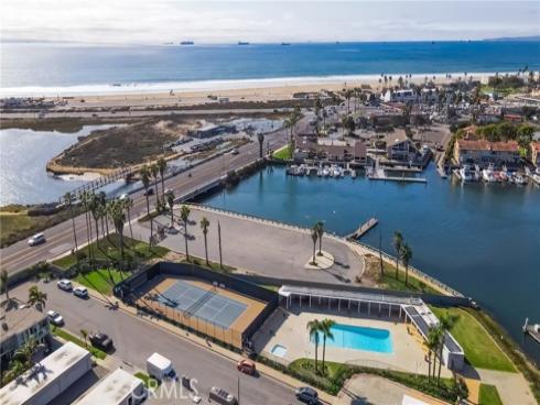 4001  Warner  , Huntington Beach, CA