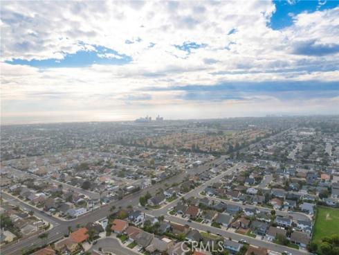 20942 Queens Park , Huntington Beach, CA