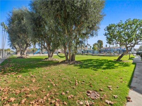 9962  Continental Drive  , Huntington Beach, CA