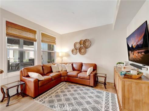 6251  Surfpoint Cir  , Huntington Beach, CA