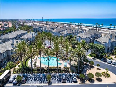 6251  Surfpoint Cir  , Huntington Beach, CA