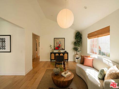 215  Portland   Avenue, Huntington Beach, CA