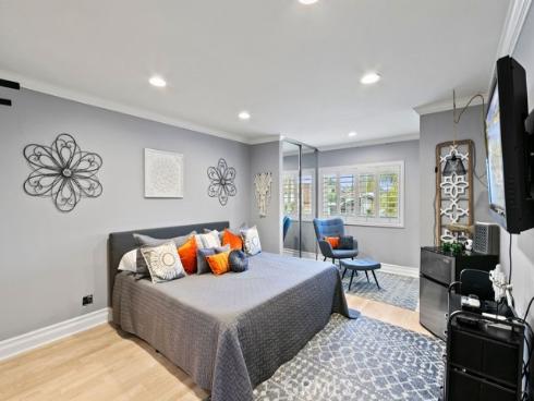 16712  Baruna  , Huntington Beach, CA