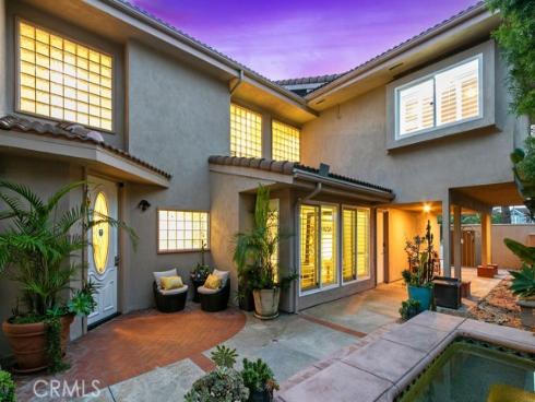 16712  Baruna  , Huntington Beach, CA