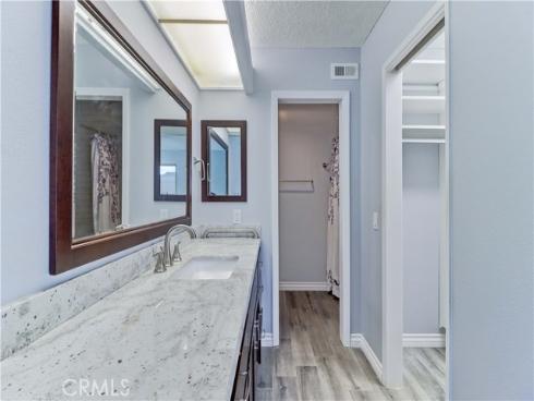 8566  Sierra  911-C , Huntington Beach, CA