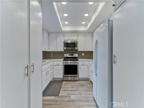 8566  Sierra  911-C , Huntington Beach, CA