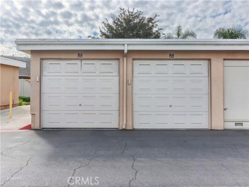 8566  Sierra  911-C , Huntington Beach, CA