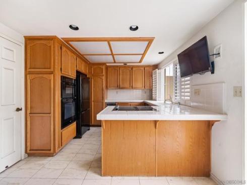 19302  Sawgrass Ln  , Huntington Beach, CA