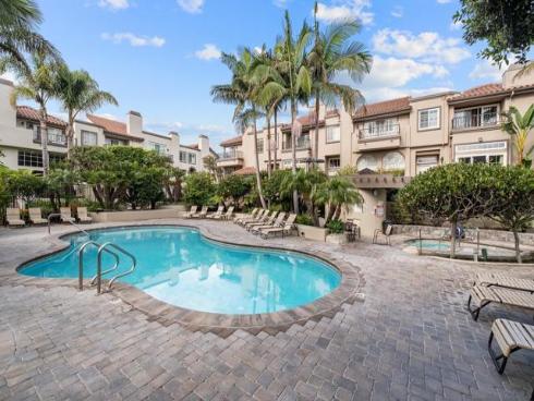 19302  Sawgrass Ln  , Huntington Beach, CA