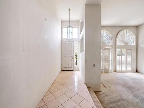 19302  Sawgrass Ln  , Huntington Beach, CA