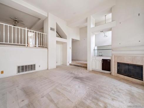 19302  Sawgrass Ln  , Huntington Beach, CA