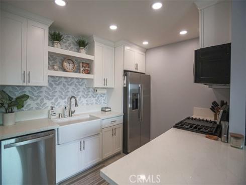 6600  Warner  102  Avenue, Huntington Beach, CA