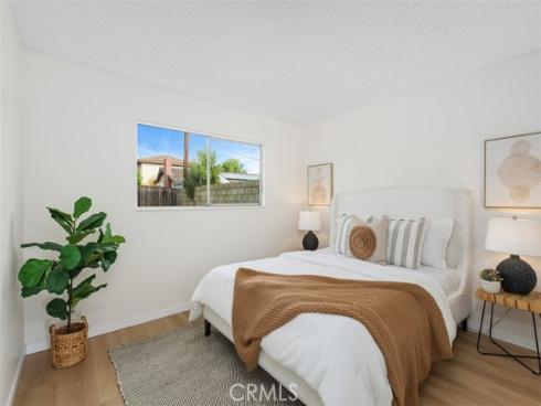 5681  Mangrum  , Huntington Beach, CA