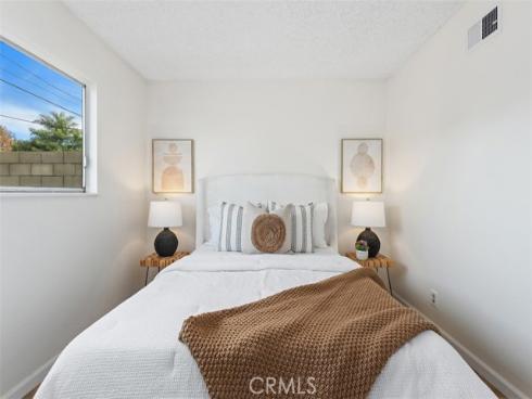 5681  Mangrum  , Huntington Beach, CA