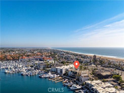 16255  Pacific  106  Circle, Huntington Beach, CA