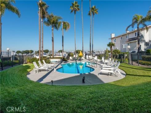 16255  Pacific  106  Circle, Huntington Beach, CA