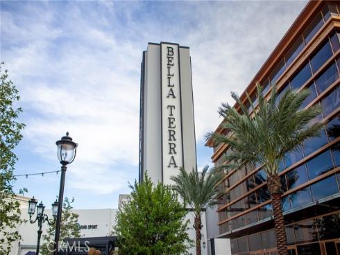 17612  Wrightwood   Lane, Huntington Beach, CA