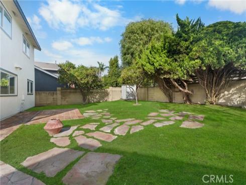 17172  Berlin   Lane, Huntington Beach, CA
