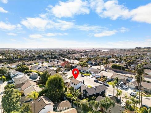 17172  Berlin   Lane, Huntington Beach, CA