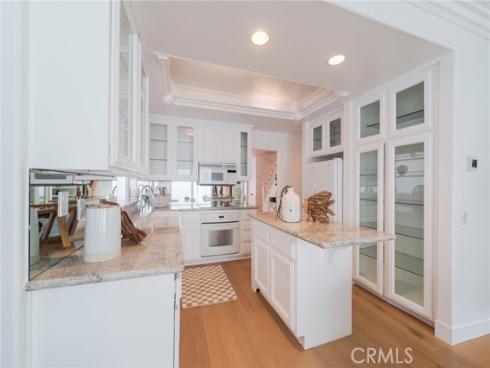 118  8th  , Huntington Beach, CA