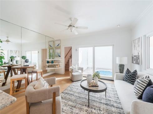 118  8th  , Huntington Beach, CA