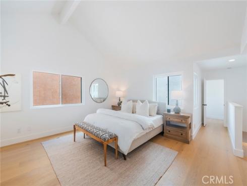 118  8th  , Huntington Beach, CA