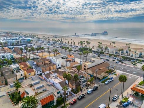 118  8th  , Huntington Beach, CA