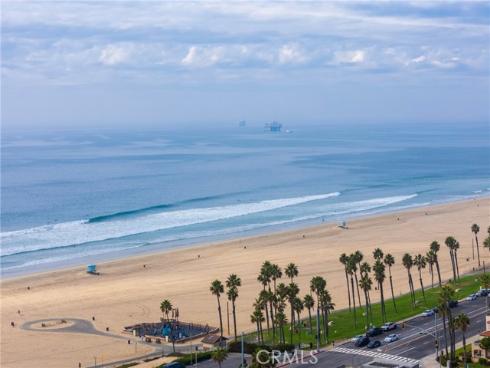 118  8th  , Huntington Beach, CA