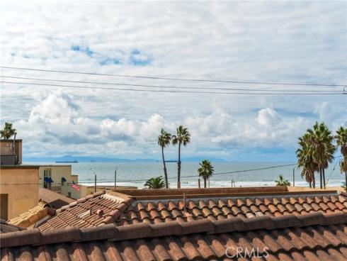 118  8th  , Huntington Beach, CA