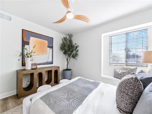 423  18th   Street, Huntington Beach, CA