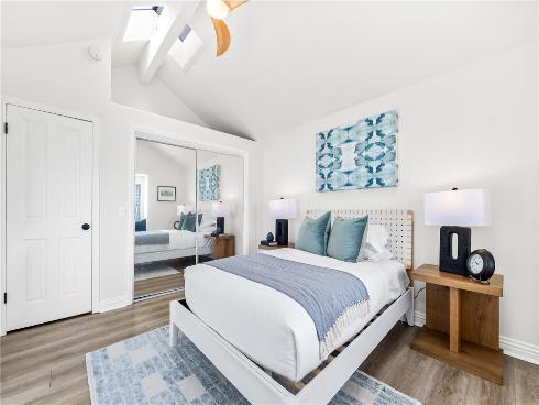 423  18th   Street, Huntington Beach, CA