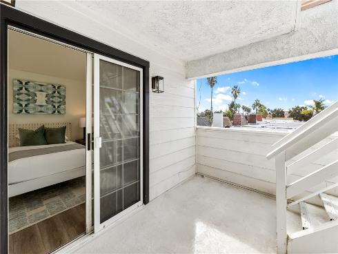 423  18th   Street, Huntington Beach, CA