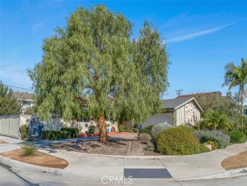 6271  Reubens  , Huntington Beach, CA