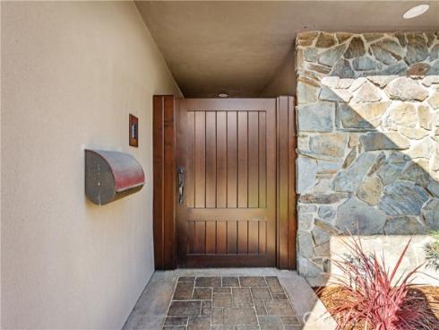 16931  Roundhill  , Huntington Beach, CA