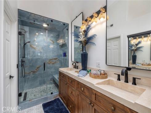 7401  Seabluff  102 , Huntington Beach, CA