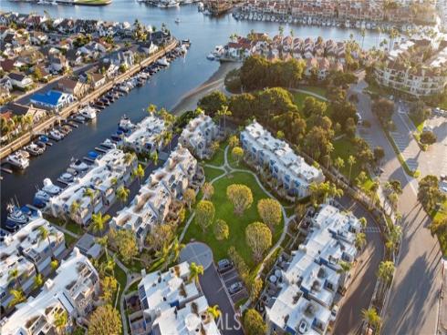 3408  Sparkler  , Huntington Beach, CA