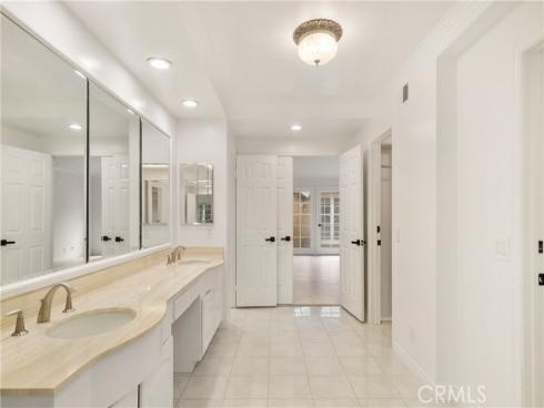 19371  Woodlands  , Huntington Beach, CA